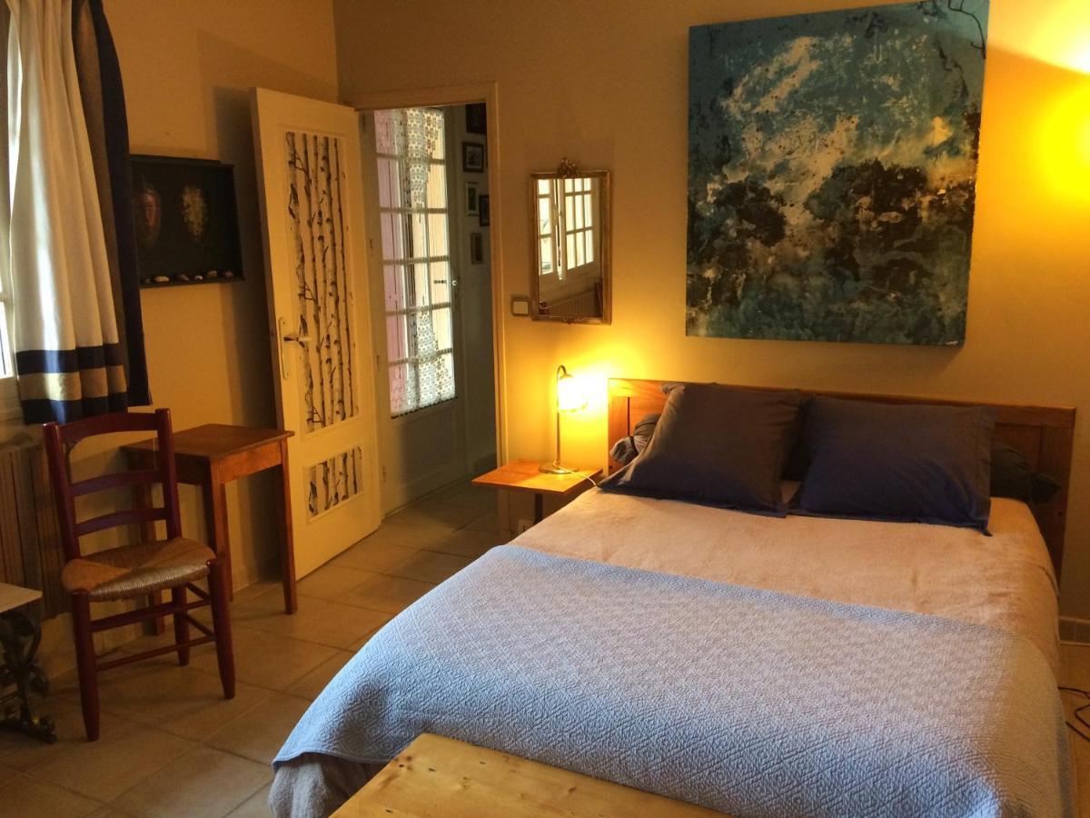 Chambre Dans Villa Charmante Vallabrègues Exteriör bild